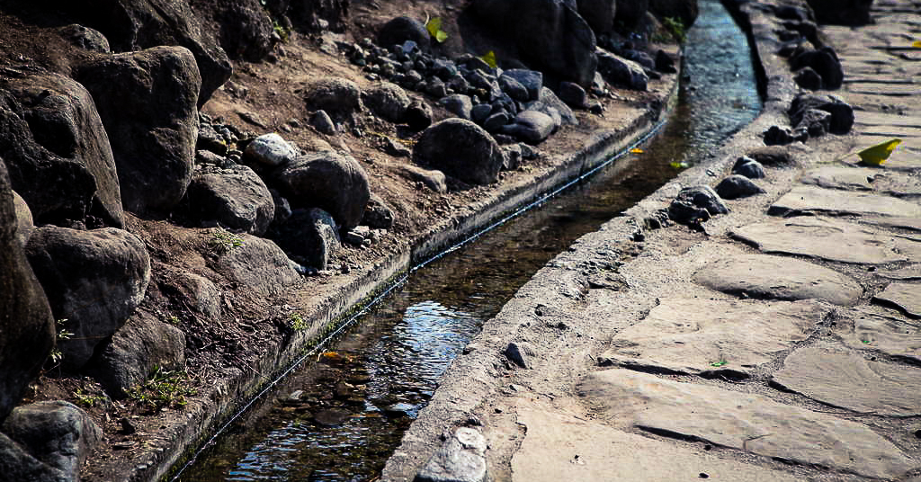 Morry Travels Taitung Water Running Upward